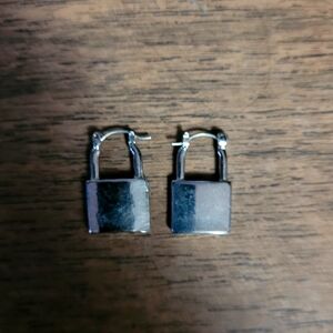 Silver lock earrings